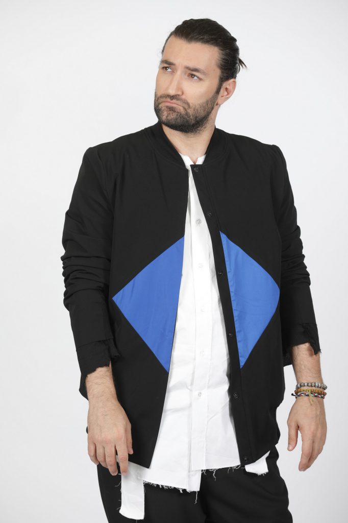Smiley face bani de la 15 ani: "Luam cam un milion de lei vechi pe un instrumental pentru diverse trupe"