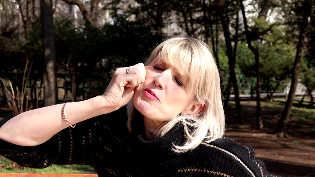 Tessa Dunlop, scoţiana care învaţă să facă ţuică şi sarmale pentru a păstra vii tradiţiile soacrei din Moldova: „Inima mea a rămas în Siret”