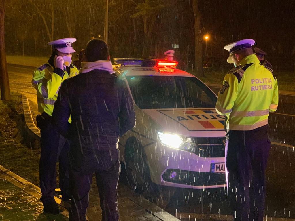 Primele imagini din București și din marile orașe, după intrarea în vigoare a restricțiilor de circulație din timpul nopții