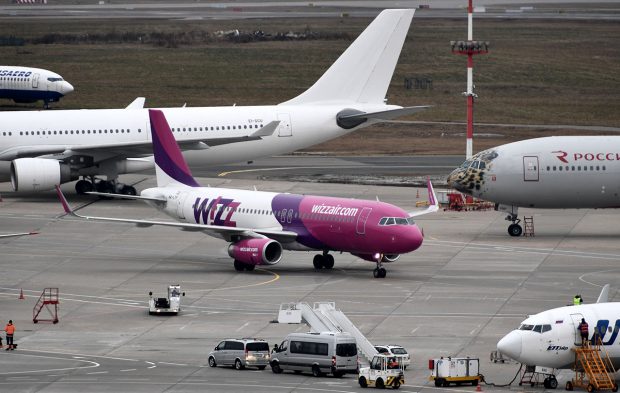 Wizz Air, executată silit pentru că și-a discriminat angajații