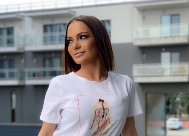 Andreea Antonescu revine cu un proiect de suflet, după perioada de izolare. Artista nu va putea urca pe scenă prea curând. „Eu îmi pregătesc terenul”