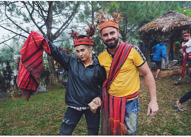 Imagine Stire Adda și Cătălin se ceartă des la „Asia Express”, dar uite cum se comportau în ziua nunții. Imagini inedite din ziua în care au spus „DA” | 2review.ro
