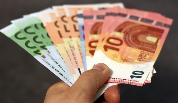 11 bănci au fost sancționate de ANPC cu 550.000 pentru modul de calculare a ratelor. Va fi sesizat Consiliul Concurenței