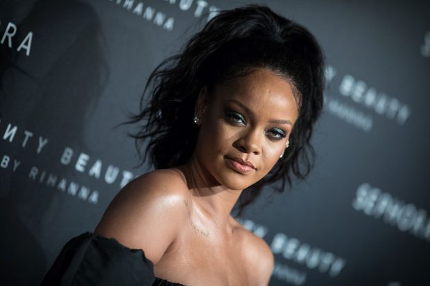 Imagine Stire Rihanna încinge internetul în plină pandemie. Ce imagine a postat artista din Barbados | 2review.ro