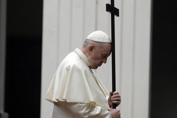 Papa Francisc a anulat pelerinajul anual la statuia Fecioarei Maria din Roma, din cauza pandemiei