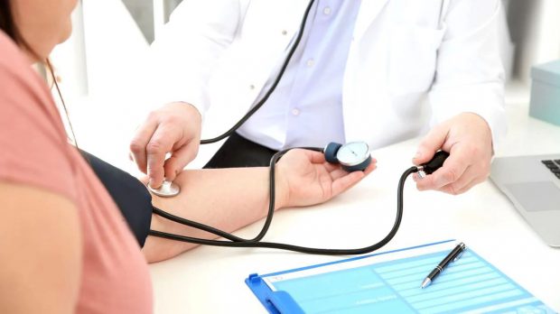 Cum afli dacă ai obezitate și ce trebuie să faci pentru a te vaccina. Multe persoane cu această condiție nu sunt în evidența CNAS