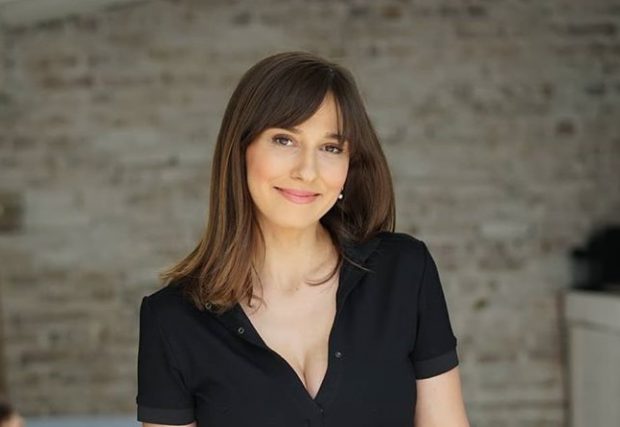 Imagine Stire Dana Rogoz s-a refăcut complet după naștere. Cum arată actrița la doar o săptămână de când a devenit mamă. „E clar că e vorba de mult noroc” | 2review.ro