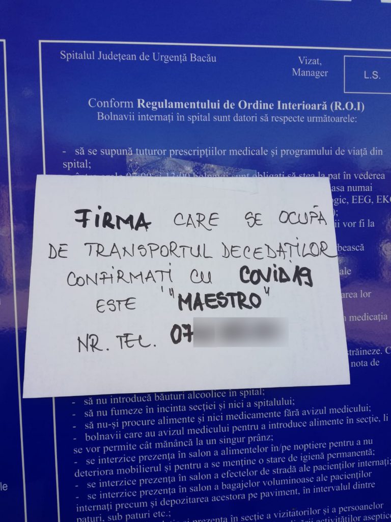 Spitalul Județean Bacău a dat exclusivitate unei firme de pompe funebre pe înmormântările COVID-19. Rudele decedaților, puse să plătească costumele de protecție ale angajaților