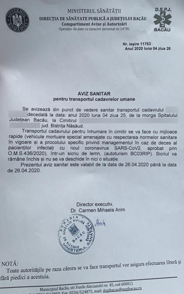 Spitalul Județean Bacău a dat exclusivitate unei firme de pompe funebre pe înmormântările COVID-19. Rudele decedaților, puse să plătească costumele de protecție ale angajaților