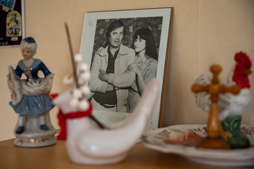 Marea iubire a lui Nichita Stănescu, poeta Gabriela Melinescu, stă într-un azil din Stockholm, izolată în fața COVID-19 și zăvorâtă în propria suferință