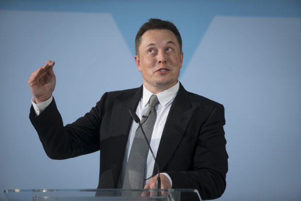 Elon Musk l-a depășit pe Bill Gates în topul miliardarilor lumii. Cine este cel mai bogat om de pe planetă