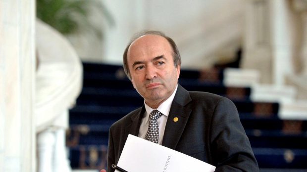 Tudorel Toader, despre Cristi Danileţ: A devenit un comediant în Justiţie