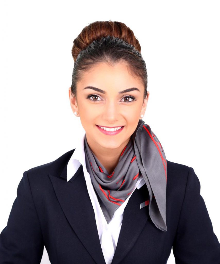 Eticheta întâlnirilor online de business. Cum ne îmbrăcăm și ce reguli trebuie să respectăm