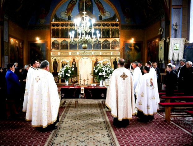 Reprezentanții Bisericilor ortodoxă și romano-catolică, la Adriana Nedelea LA FIX: Bisericile nu se vor închide de Crăciun