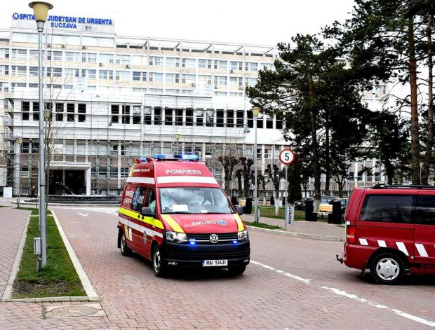 Un nou caz de infectare cu tulpina britanică de coronavirus: un pacient din Suceava, care a călătorit recent în Marea Britanie