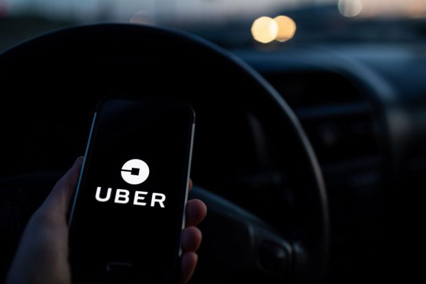 Fostul ministru de finanțe din Afganistan e șofer de Uber în Washington DC. „Nu mai aparțin niciunui loc”