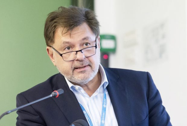 Alexandru Rafila, despre noua tulpină COVID: Studiile au arătat că este cu 40%-70%  mai transmisibilă decât tulpina clasică