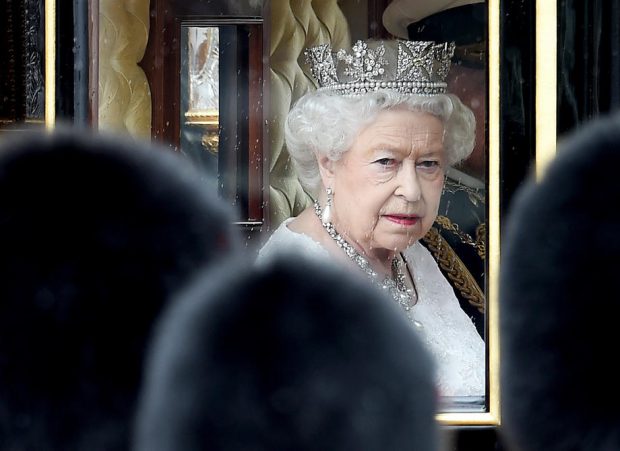 Regina Elisabeta a II-a a Marii Britanii, prima întrevedere oficială după ce a acuzat probleme de sănătate