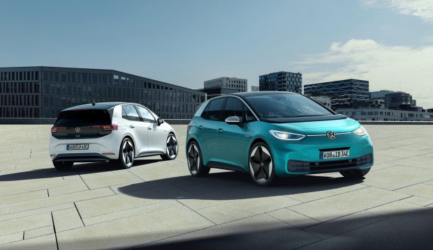 Volkswagen, la cel mai mic profit din pandemie până acum. Grupul vrea să închidă trei uzine în Germania și să reducă salariile cu 10%