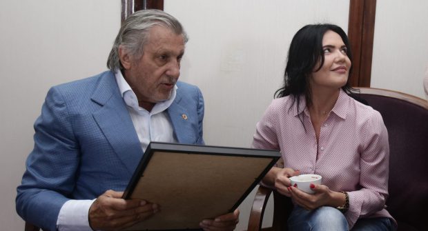 Ilie Năstase și Ioana mai fac o nuntă. De data asta ceremonia va avea loc pe un vapor. „Mi-am luat încă o rochie de mireasă”