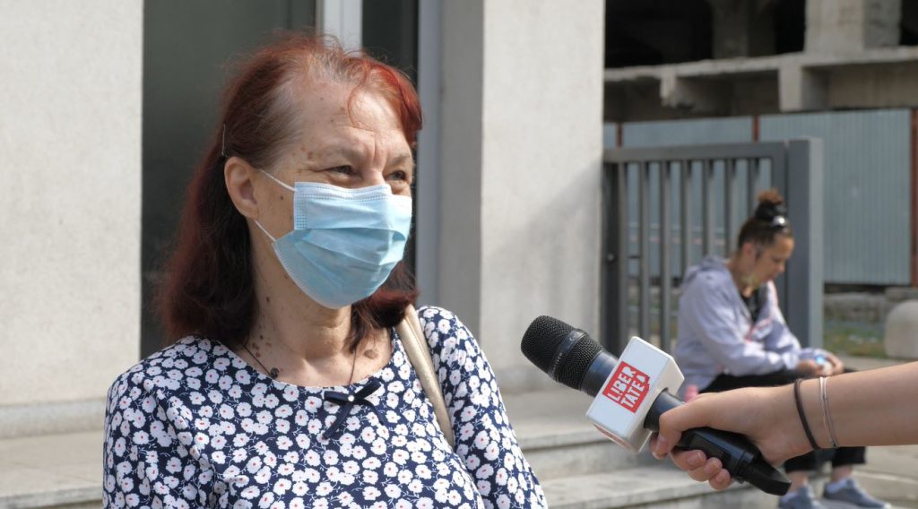 Părinții, alături de absolvenții de liceu în prima zi de BAC. „Noi suntem mai emoționați decât copiii”