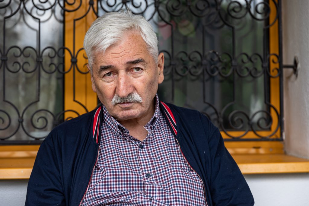 Cum a ajuns fiica fostului primar din Bran proprietar peste terenuri de mii de metri pătrați. Vrea 10.000 de euro pe lună, de la stat, ca să nu evacueze patrimoniul Muzeului Etnografic, pe care l-a închis