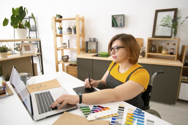 Ce salarii se câștigă în design grafic