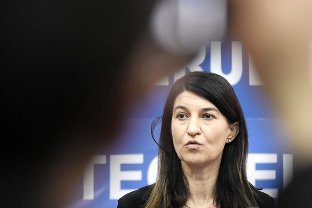 Violeta Alexandru: „Mi se pare de neacceptat să stăm jos să discutăm cu PSD pe care l-am hulit atâţia ani”
