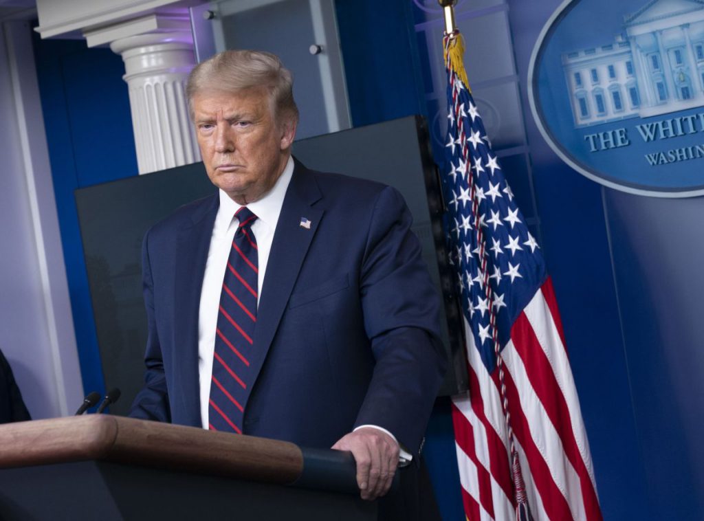 Donald Trump pune presiune pe forțele de ordine. Foto Hepta