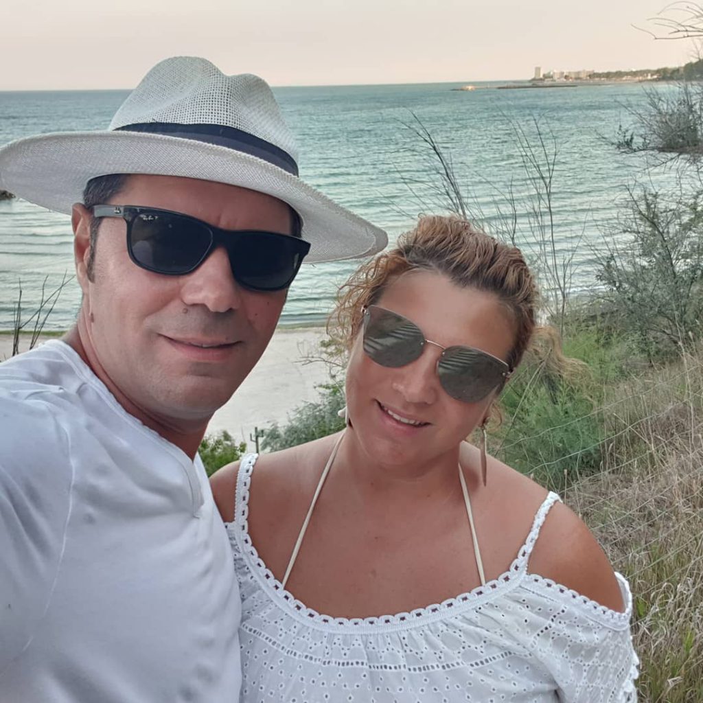 Cristi Borcea, vacanță cu prima și ultima soție și cu copiii din ambele căsnicii. “Ne place să fim împreună”
