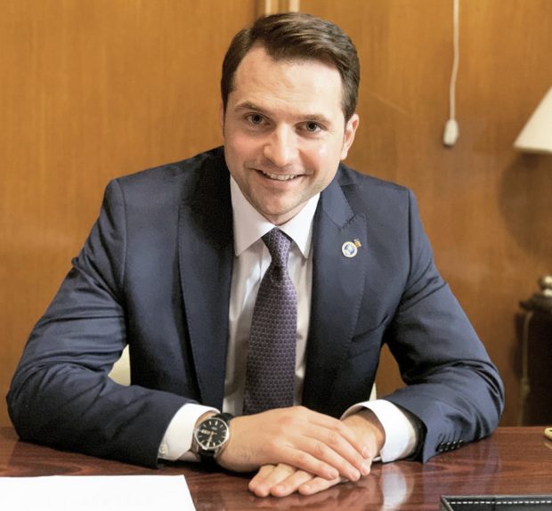 Cum răspunde Ministerul Cercetării după ce a fost acuzat că legea securității cibernetice dă acces SRI și Ministerului Apărării la date private: „Proiect coordonat de MApN”
