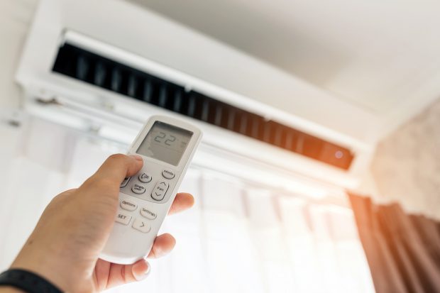 Sud-europenii se înghesuie să cumpere aparate de aer condiționat, pe măsură ce canicula se intensifică