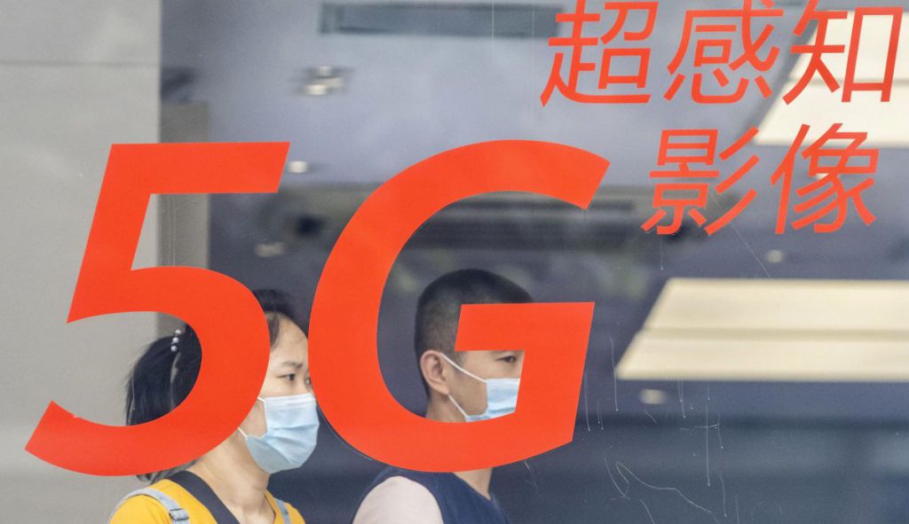 Canadienii au prins Huawei cum încearcă să-i ”îndosarieze” pe influencerii care li se par favorabili, datele mergând la guvern