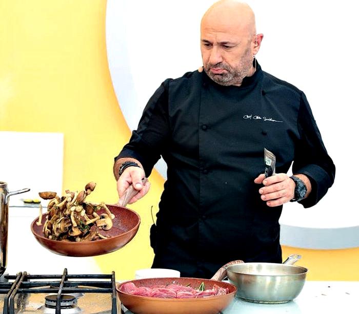 Ce caută românii pe Google înainte de Paște: cum se vopsesc ouăle, când începe școala și „drobul de miel Scărlătescu‟