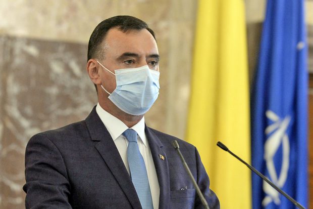 Uniforma bizară în care a apărut Bogdan Despescu: „Este unicat, ca să se diferențieze de muritorii de rând”