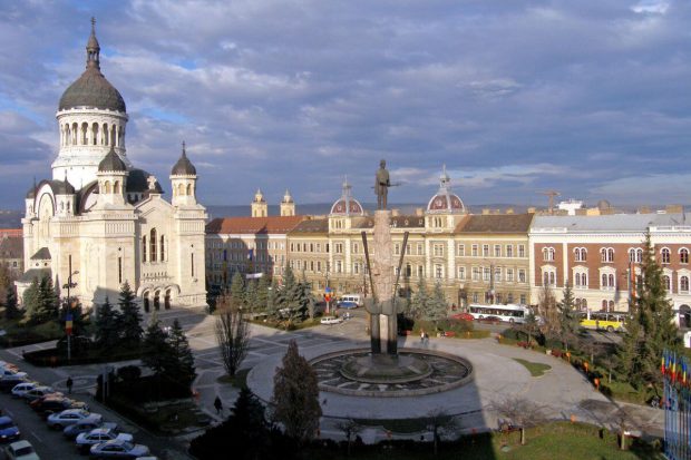 Și Clujul a depăşit rata de  infectare de 3 la mia de locuitori. Autoritățile decid azi noi restricții