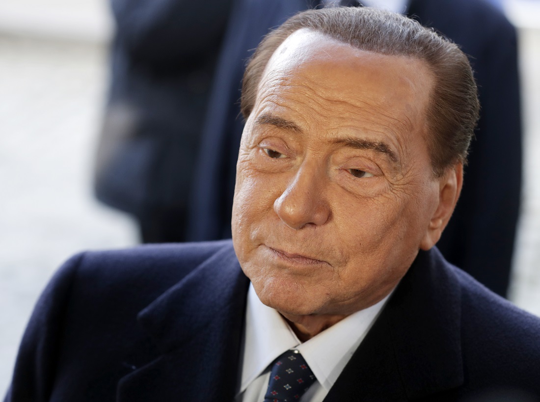 Medicul Lui Silvio Berlusconi Dacă Sar Fi Infectat în Timpul Crizei