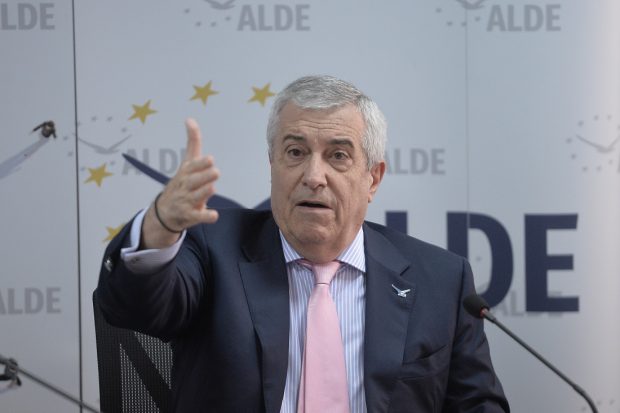 DNA: Călin Popescu Tăriceanu, inculpat în dosarul de luare de mită