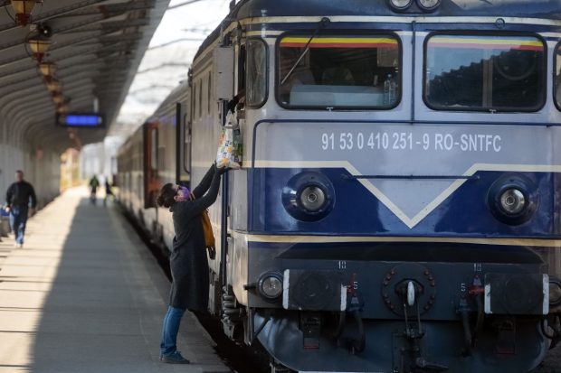 Timpul de călătorie cu trenul a crescut pe ruta București-Timișoara. Trenurile fac mai multe ore pe drum decât cele din 1939