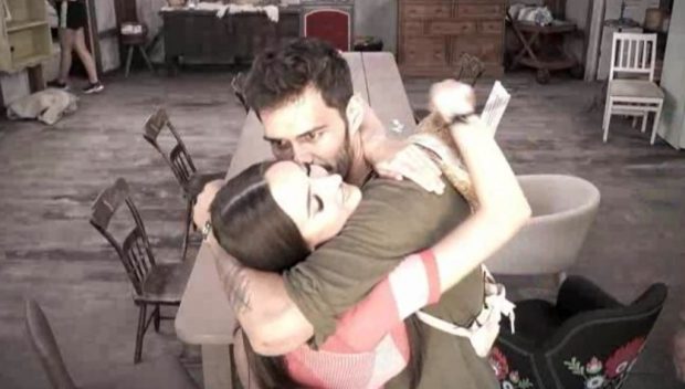 Imagine Stire Viviana și-a luat rămas-bun de la George Burcea cu un sărut, după ce a pierdut duelul la “Ferma”. Actorul a promis că o caută atunci când ajunge acasă | 2review.ro