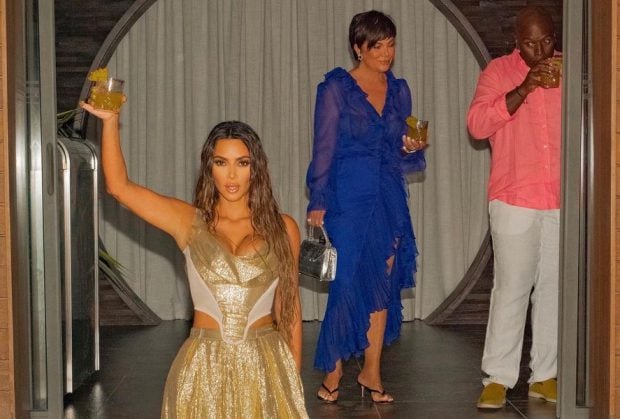 VIDEO | Kim Kardashian, criticată pentru petrecerea organizată pe o insulă tropicală la împlinirea vârstei de 40 de ani. ”Eşti atât de insensibilă”