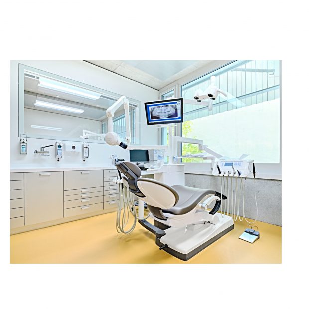 (Publicitate) De ce este important să mergem periodic la o stomatologie pentru un control de rutină a danturii?