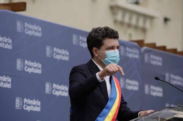 Nicuşor Dan îi răspunde lui Vlad Voiculescu: Nu se impune în acest moment carantinarea Bucureştiului