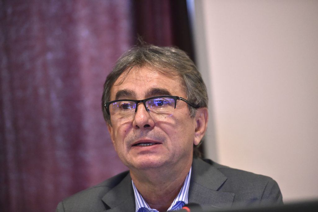 Ce spun medicii după ce Tătaru a cerut explicații pe decesele COVID-19: “Dacă România ar ajunge la cea mai mare mortalitate din Europa n-ar trebui să mire pe nimeni”