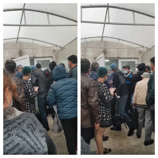 VIDEO | Îmbrânceli în fața Spitalului Județean de Urgență Ploiești. Zeci de oameni au așteptat în ploaie să intre în unitate. Reacția managerului