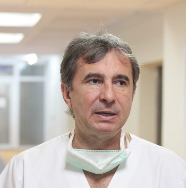 Peste 1.000 de pacienți cu COVID la Terapie Intensivă, în plină campanie de vaccinare. Explicațiile medicului Dorel Săndesc, în direct la Adriana Nedelea LA FIX