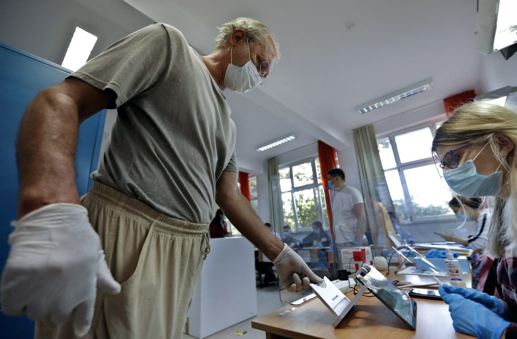 Votul este egal şi nimănui nu trebuie să-i fie imputat dreptul de a fi de dreapta sau de stânga, conservator sau progresist