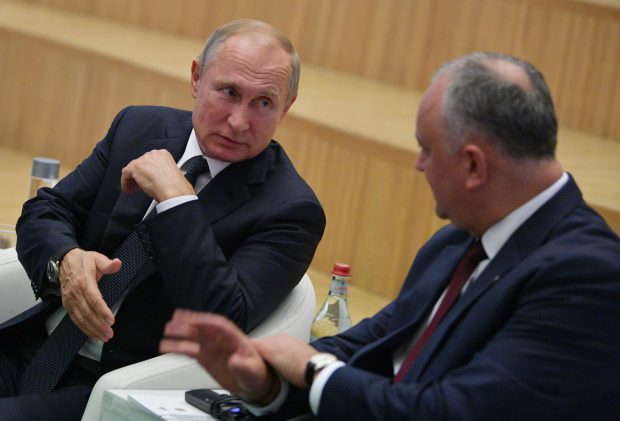 Rusia acuză Statele Unite că pregătesc o revoluție în Republica Moldova. „Americanii orchestrează un scenariu revoluţionar”