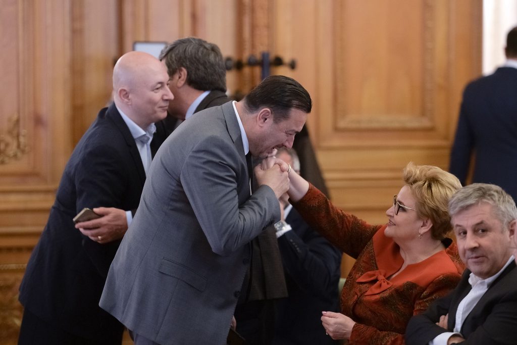 Marile scandaluri și controversele de pe listele pentru alegeri. Susținătorii lui Nicușor Dan, lăsați pe-afară