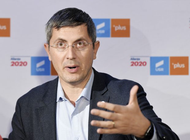 Dan Barna a anunțat că a fost infectat cu COVID-19. „Trecem și peste asta”